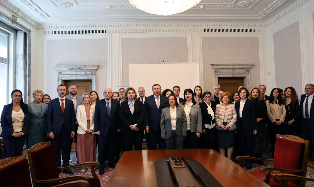 Министър Кирилов: Всяка поставена ваксина е знак за доверие в здравната система